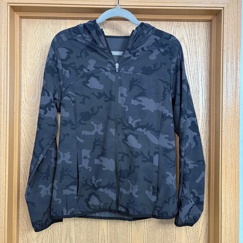 Zyia Active Camouflage Windbreaker - Size Medium - Rare Ponytail Hole